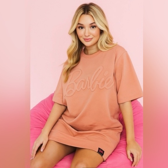 Barbie Dresses & Skirts - NWT Oversized Barbie Peachy Coral Mini Dress PtP 21.5”